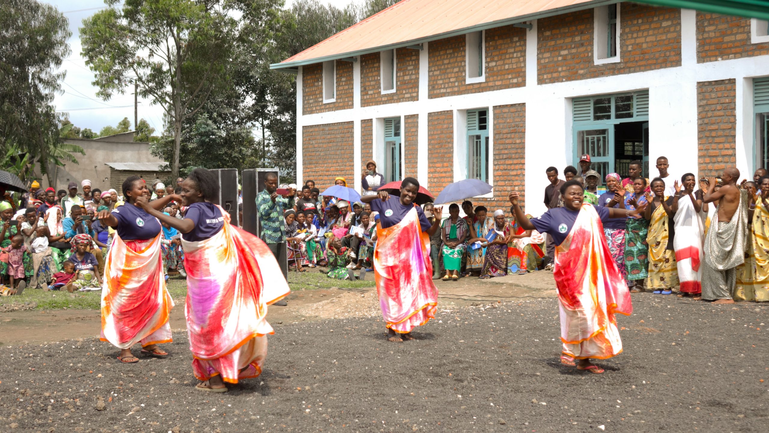 traditional dancing in rubavu