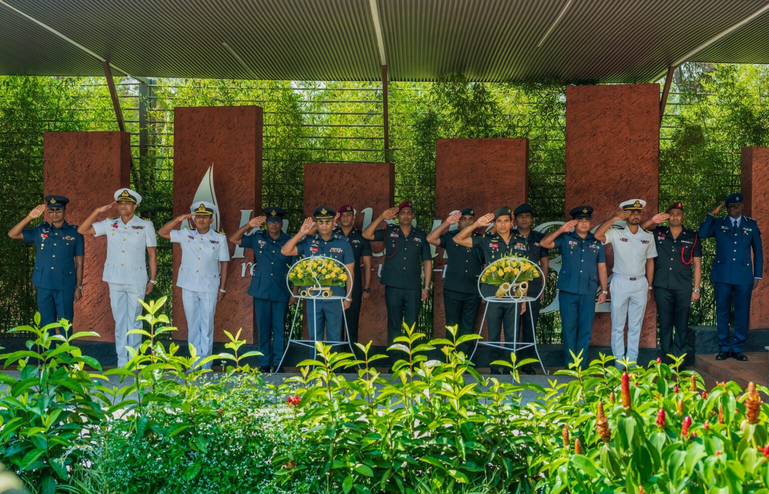 Sri lankan military officers begin study tour in Rwanda kigali genocide memorial